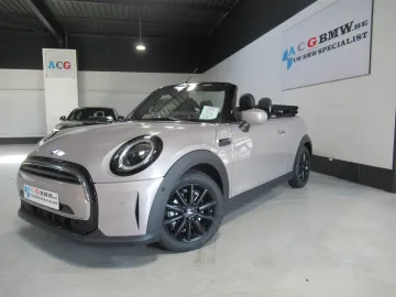 Car image 28
