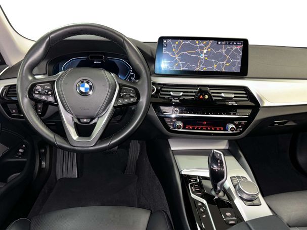 BMW 530i Touring xDrive 185 kW image number 5