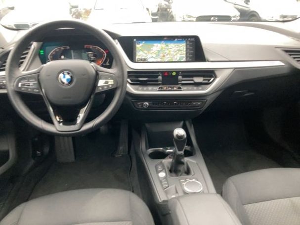 BMW 118i 100 kW image number 7