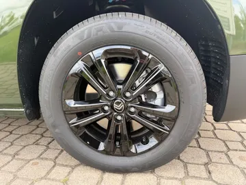Car image 38