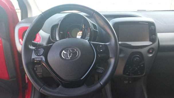 Toyota Aygo 53 kW image number 18