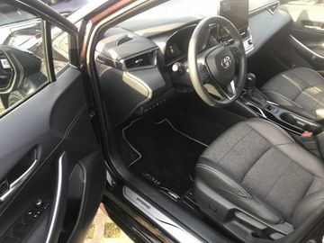Car image 13