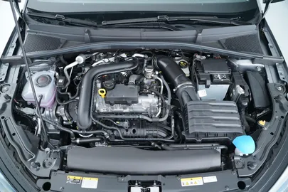 Car image 31