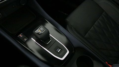 Car image 33