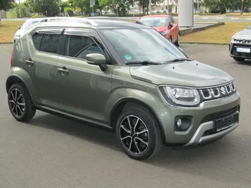 Car image 4