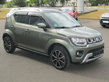 Car image 4