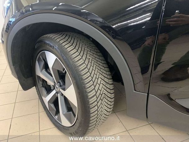 Volvo XC40 B3 Core 120 kW image number 32