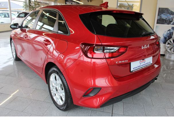 Kia Ceed 74 kW image number 17