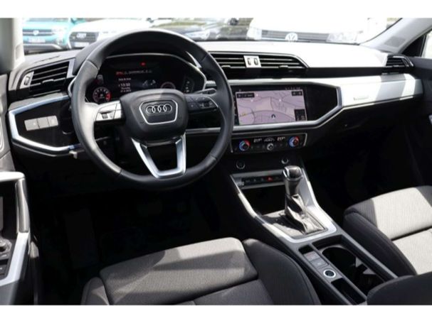 Audi Q3 35 TFSI S tronic 110 kW image number 3