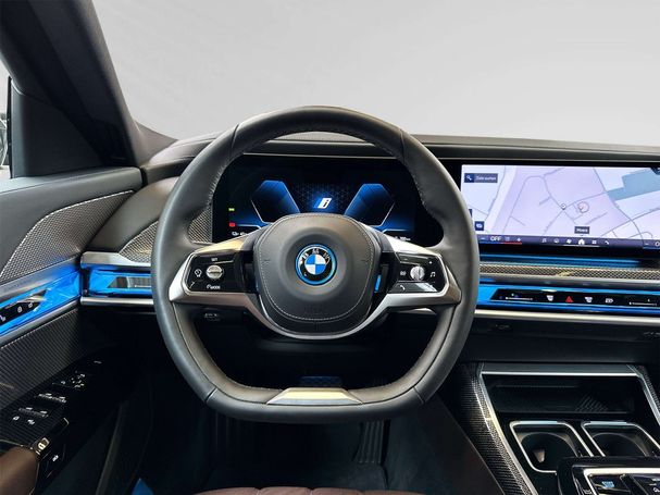 BMW i7 xDrive60 400 kW image number 9