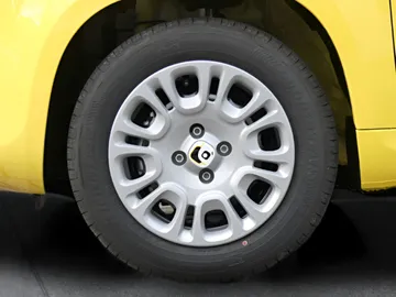 Car image 21