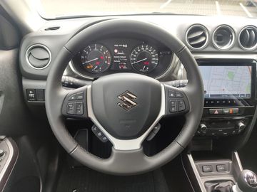 Car image 11