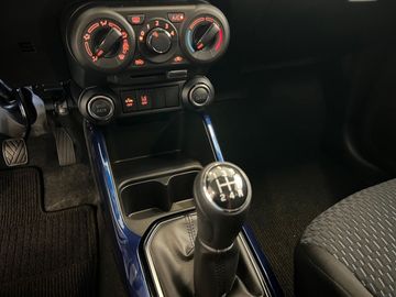 Car image 29