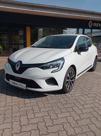 Renault Clio TCe 90 66 kW image number 2