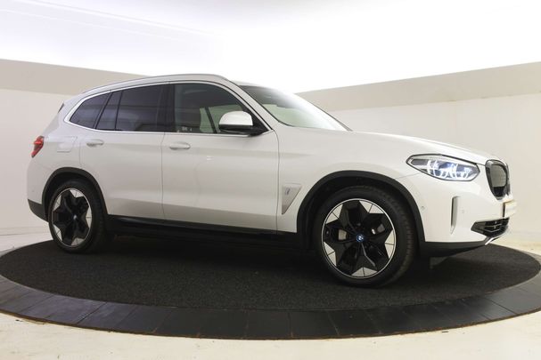 BMW iX3 80 kWh 210 kW image number 22