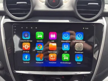Car image 24