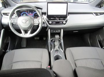 Car image 10