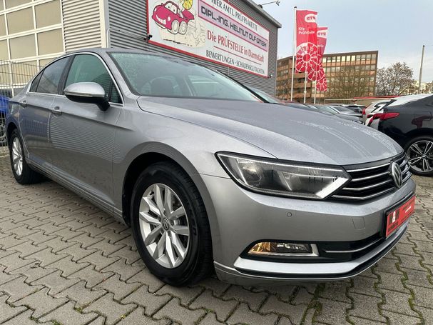 Volkswagen Passat 110 kW image number 2