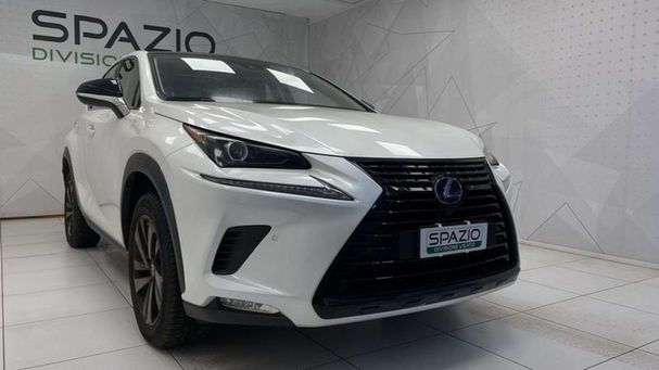 Lexus NX 300 h 145 kW image number 2