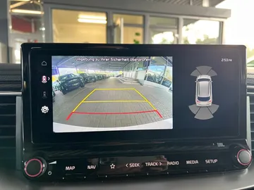 Car image 28