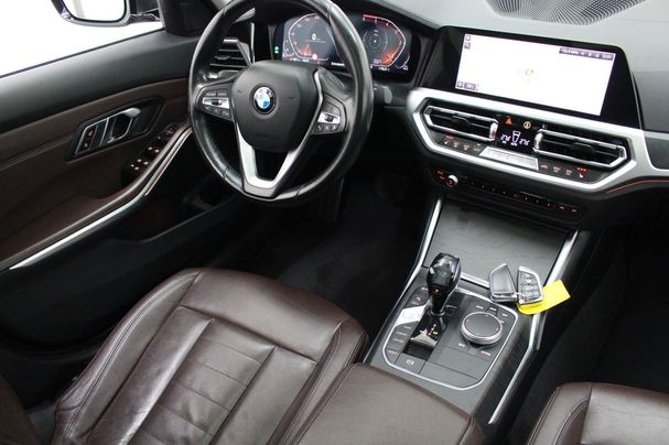 BMW 318d Luxury Line 110 kW image number 6