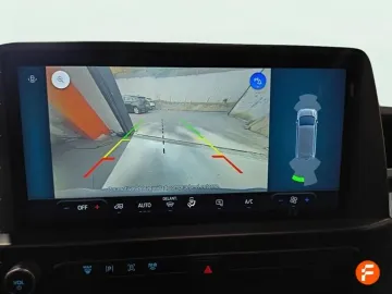 Car image 26