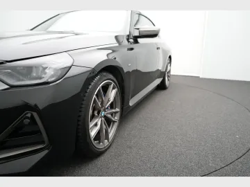 Car image 28