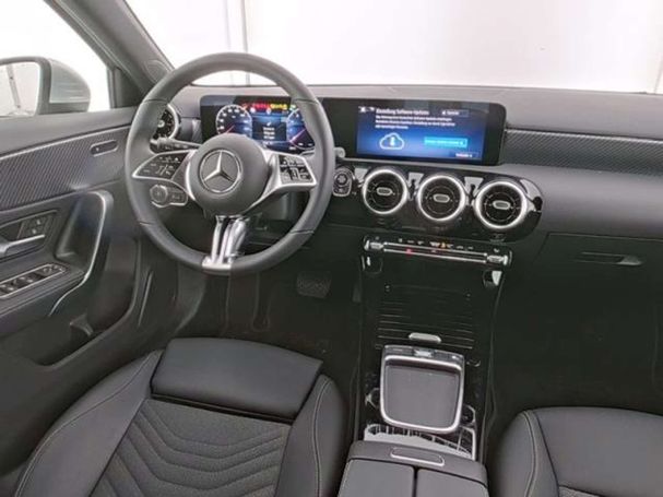 Mercedes-Benz A 200 160 kW image number 7