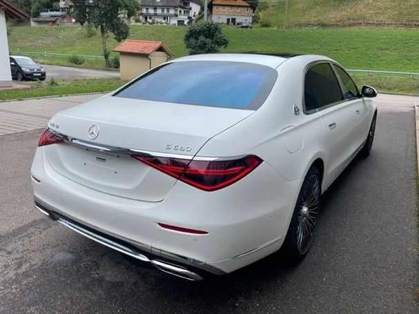 Mercedes-Benz S 680 4Matic Maybach 450 kW image number 3