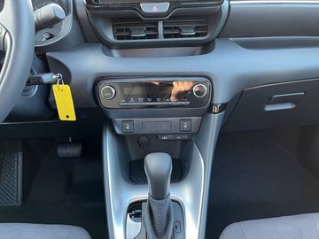 Car image 12