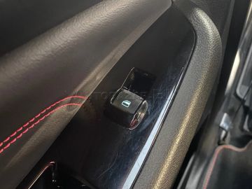 Car image 36