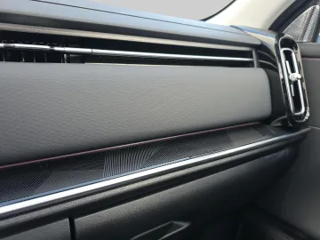 Car image 37