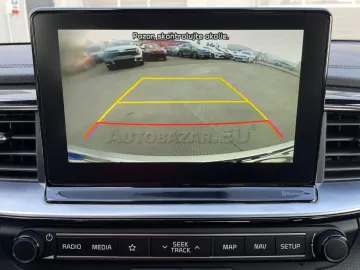 Car image 25