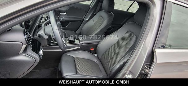 Mercedes-Benz A 180 100 kW image number 16