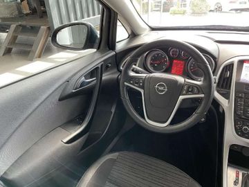 Car image 12