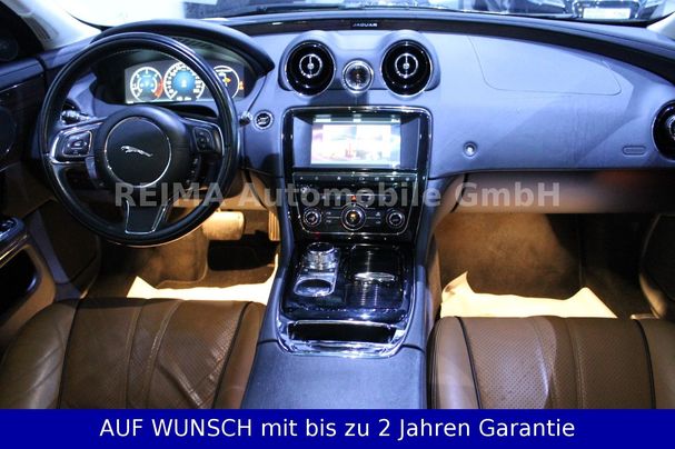 Jaguar XJ 3.0 V6 Diesel Premium Luxury 221 kW image number 16