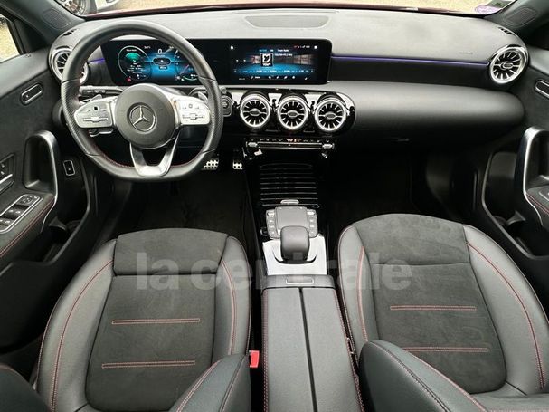 Mercedes-Benz A 250 e 160 kW image number 8