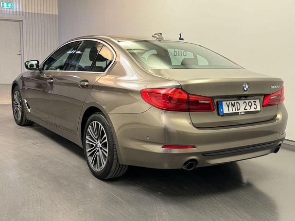 BMW 520d Sport Line 141 kW image number 2