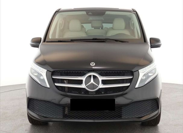 Mercedes-Benz V 300d Extra Long Avantgarde 4Matic 176 kW image number 12