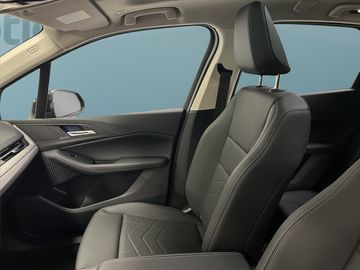 Car image 32