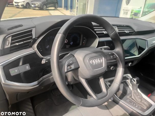 Audi Q3 35 TFSI S tronic S-line 110 kW image number 11