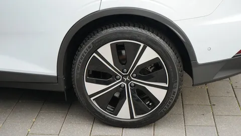 Car image 40