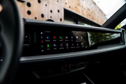 Car image 43