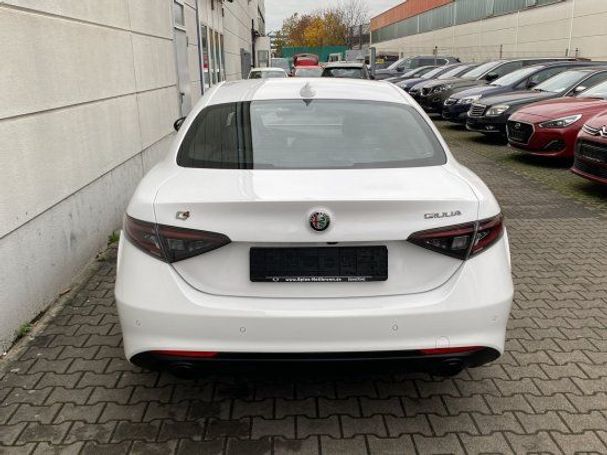 Alfa Romeo Giulia 2.0 Turbo Q4 206 kW image number 8