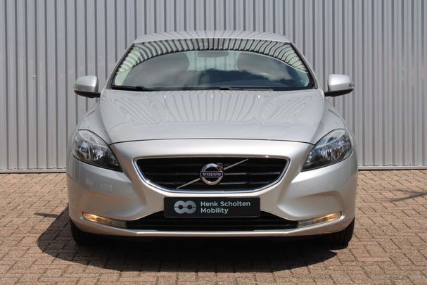 Volvo V40 T3 110 kW image number 10