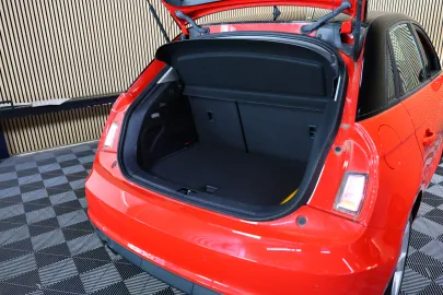 Car image 26