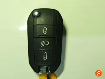 Car image 29