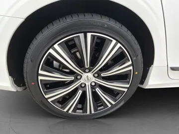 Car image 38