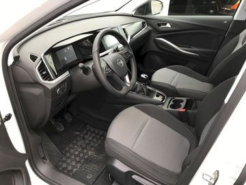 Car image 6