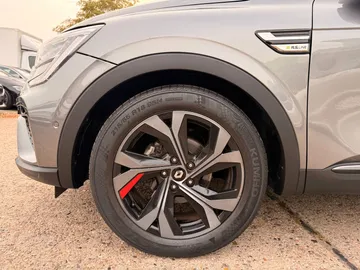 Car image 36